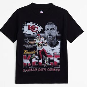NFL Abercrombie Kids Boys Short Sleeve Travis Kelce Chiefs Crewneck Tee. 7-8.